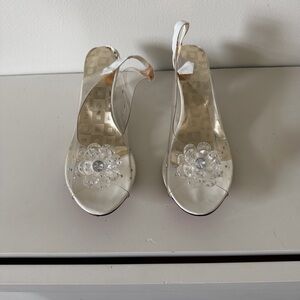 Cinderella Shoes. Clear Floral Accent Slingback Heels in white.